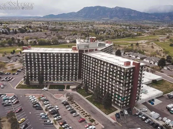 411 Lakewood Cir APT B1112, Colorado Springs, CO 80910