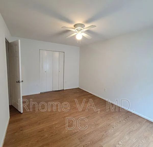 3220 S 28th St #204 — Photo 16