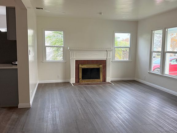 3rd image of 9927 Broadway #1