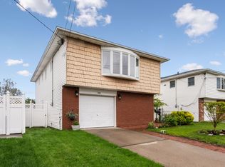 100 Augusta Ave, Staten Island, NY 10312