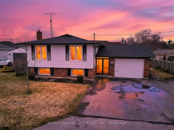 624 S Cayuga St W, Dunnville, ON N1A 3E2