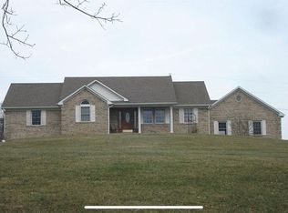 2275 Robinson Renaker Rd, Berry, KY 41003