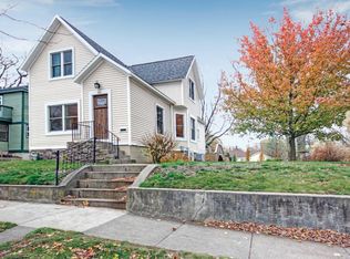 534 Grant St, Grand Haven, MI 49417