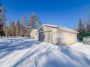 11664 Heyrman Dr, Crivitz, WI 54114
