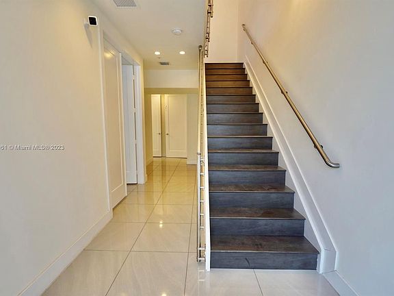 3rd image of 6651 NW 105th Pl #0