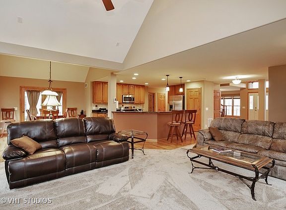 3rd image of 550 Mallard Point Dr