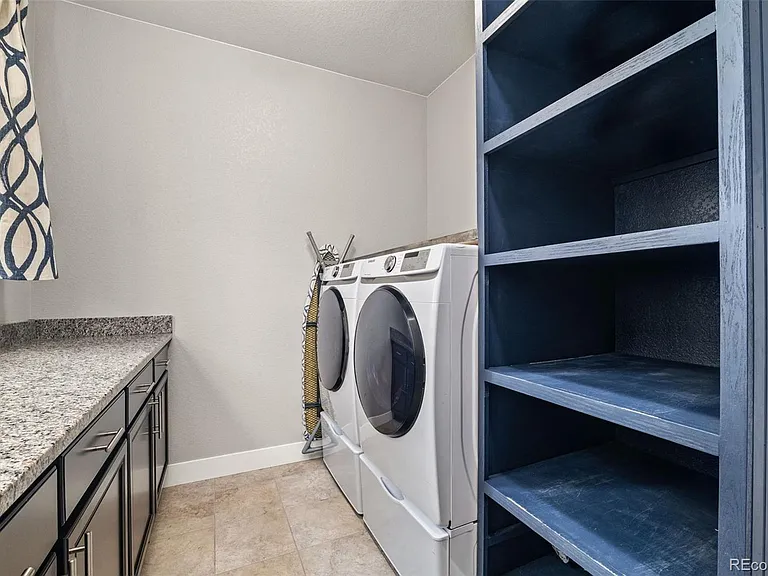 25537 E Alder Dr — Photo 44