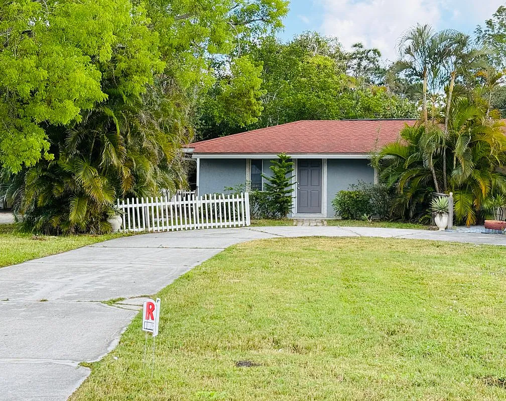 2 bed, 1.0 bath, 1100 sqft, $1,400 — Photo 1
