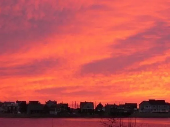 7 Riverside Dr, Newbury, MA 01951