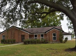 5119 Inverness Dr, Baytown, TX 77521
