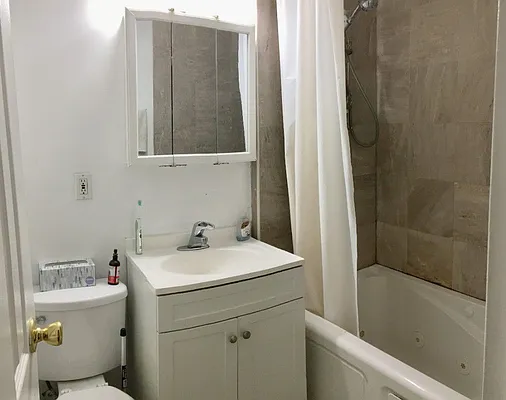 Rented by Charles Coutinho LLC | media 28