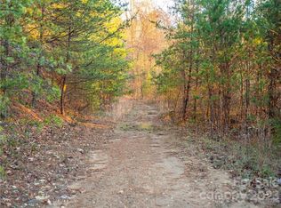 717 Hunters Ridge Rd, Canton, NC 28716