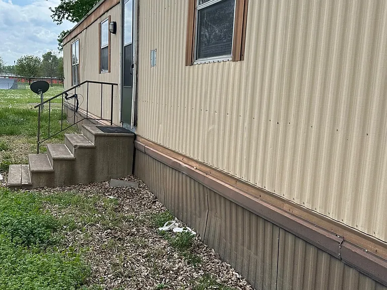 Meadowlark MHC LLC - Rent to Own — Photo 11
