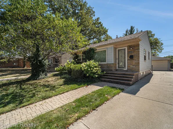 2022 Guthrie Ave, Royal Oak, MI 48067