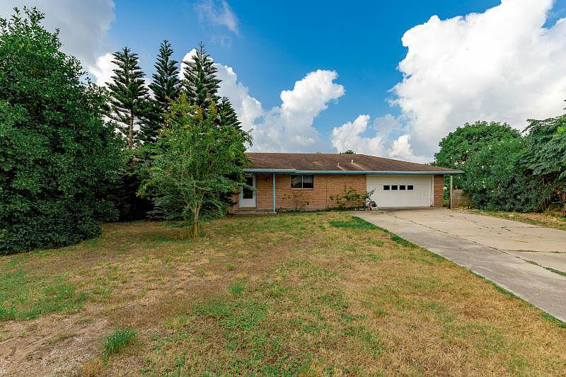 1st image of 3241 Azores Dr