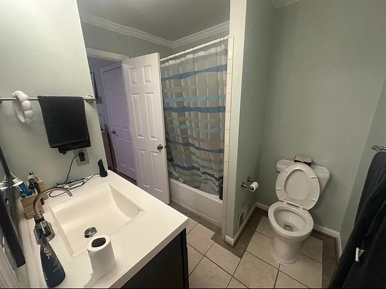6340 Chimney Wood Ct — Photo 9