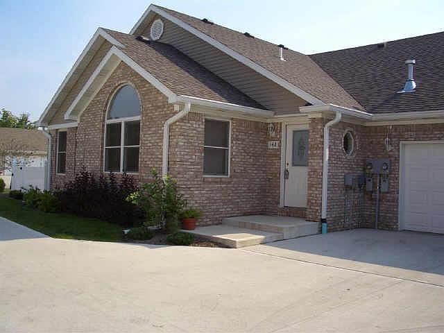 1st image of 348 Dry Branch Dr #348
