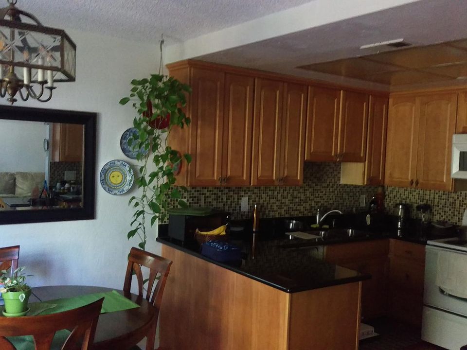 2nd image of 2503 Parkside Dr
