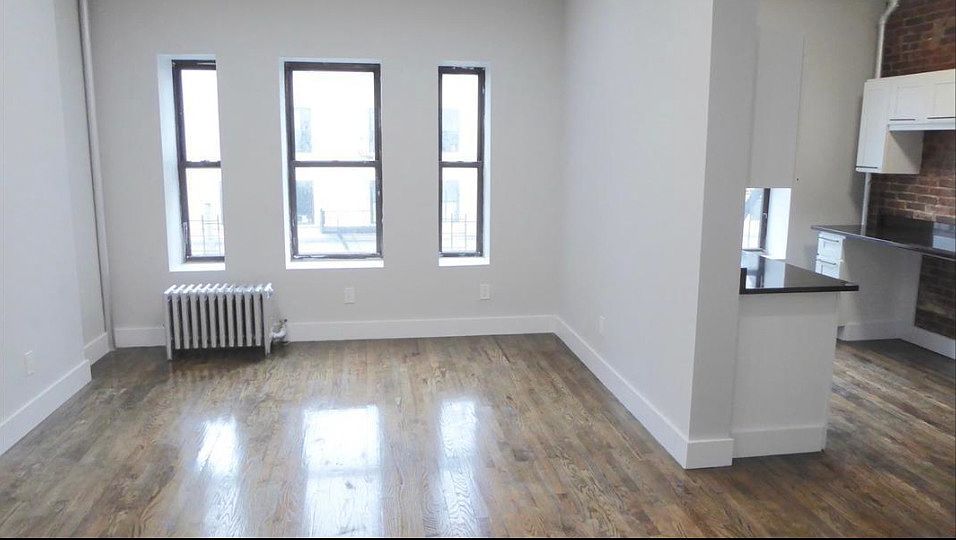 1st image of 944 Marcy Ave #2L