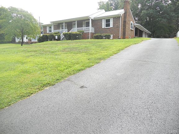 5th image of 573 Jefferson Dr