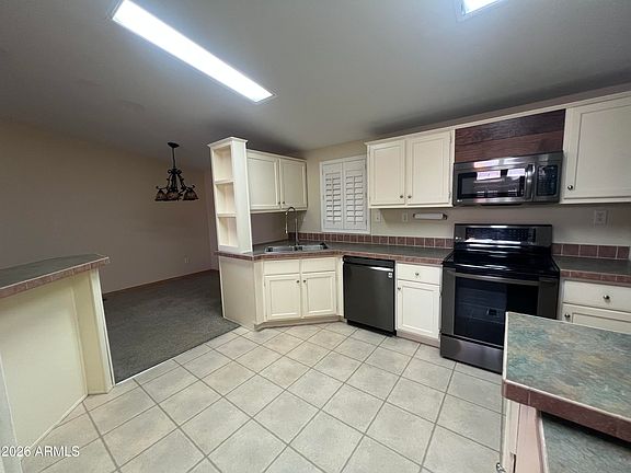 5th image of 437 E Germann Road #123