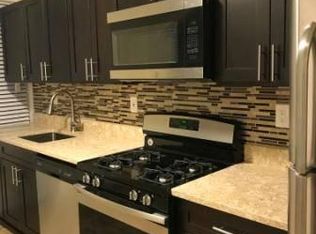 39 Purdy St, Harrison, NY 10528