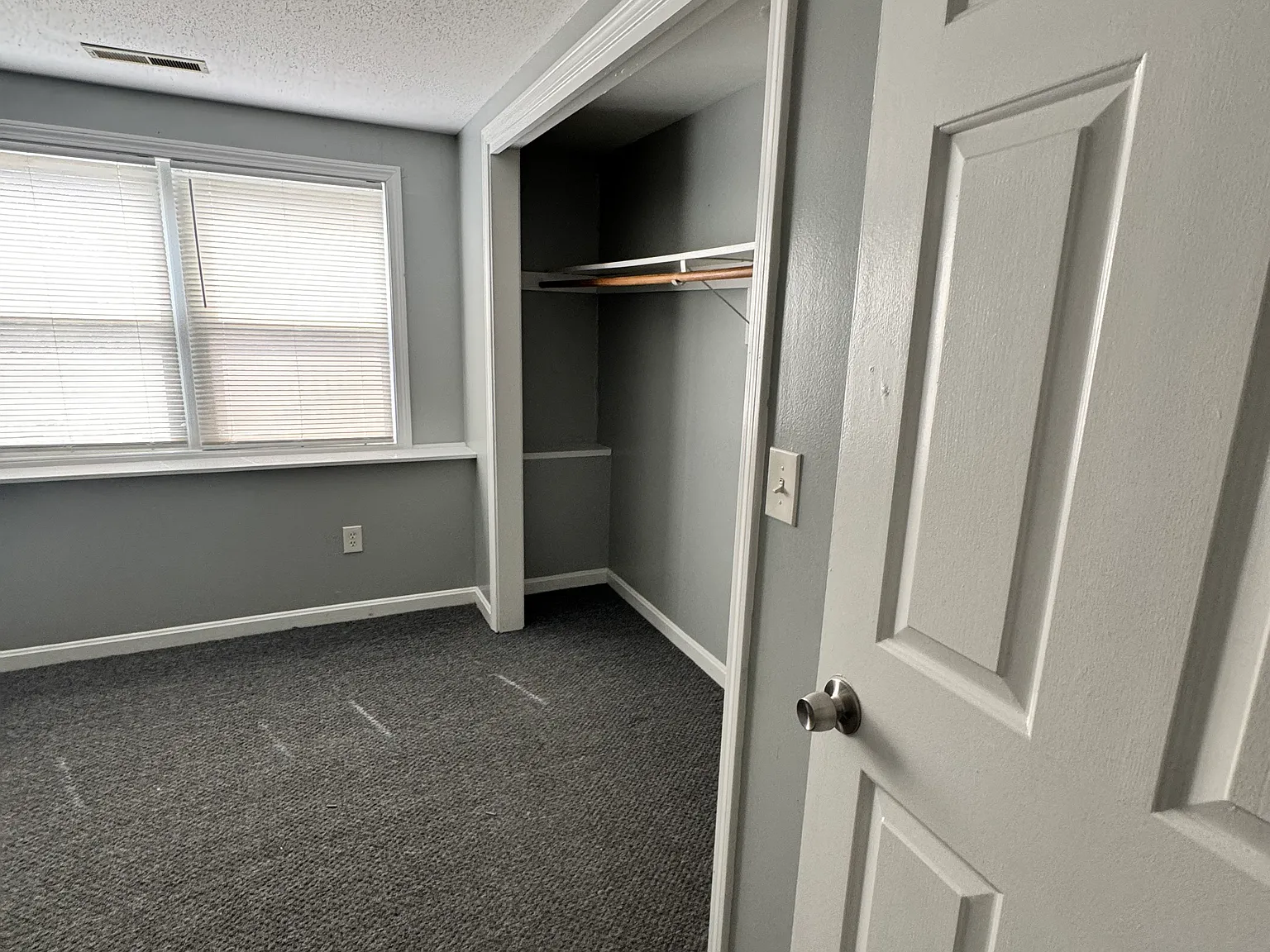 2 bed, 745 sqft, $1,900 — Photo 3