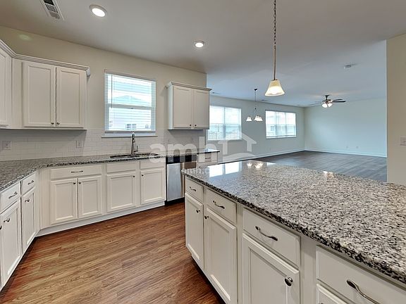 3rd image of 5240 Lake Maxwell Dr