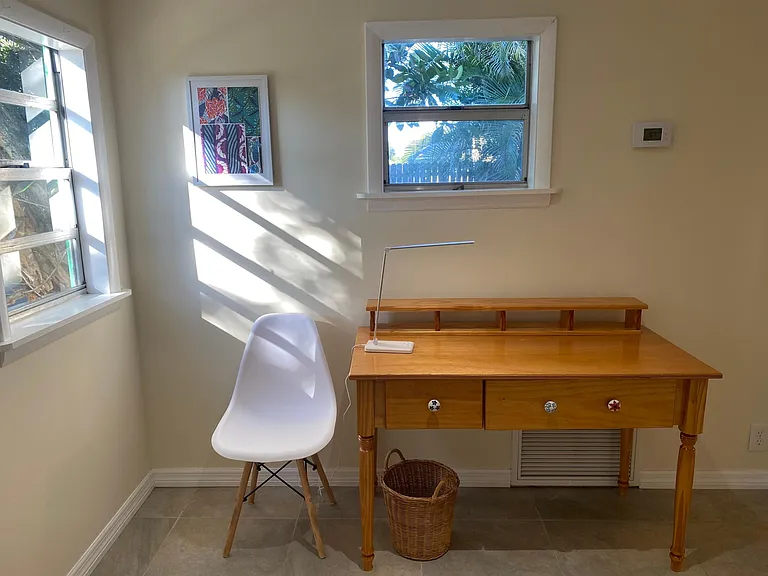 2830 Gypsy St — Photo 3