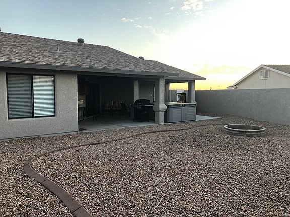 3rd image of 1400 Patrician Dr