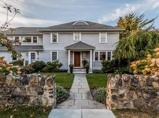 416 Ocean Ave, Marblehead, MA 01945