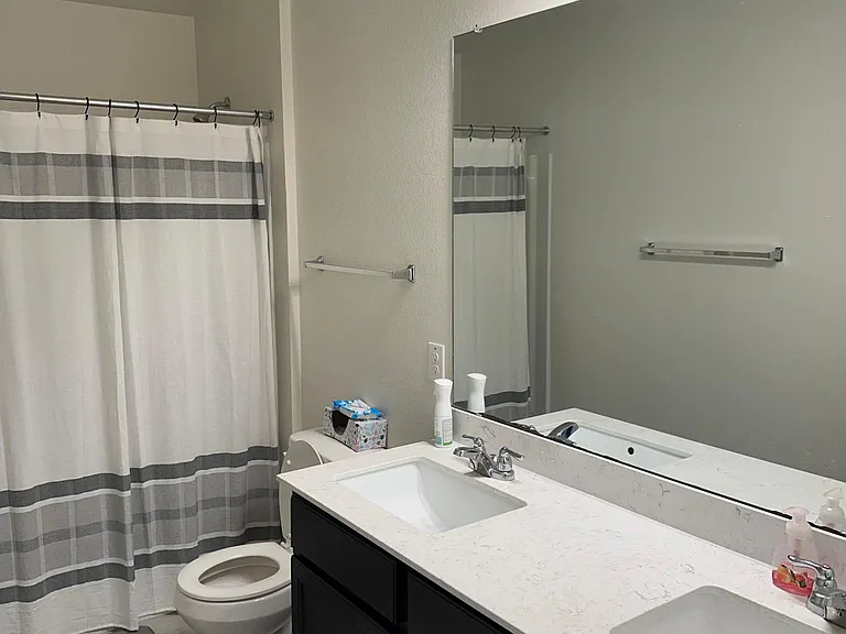 124 Rocroi Dr — Photo 5