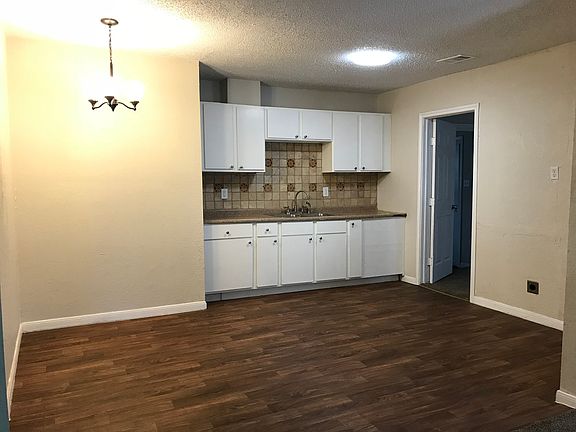 4th image of 8212 Downe Dr