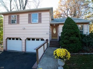 25 Shelley Ter, West Orange, NJ 07052