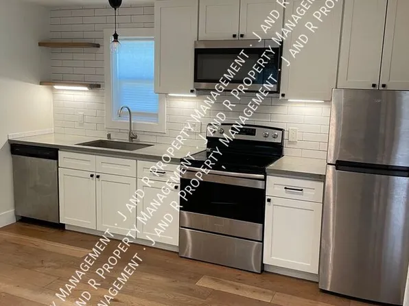 4509 Riverside Blvd, Sacramento, CA 95822