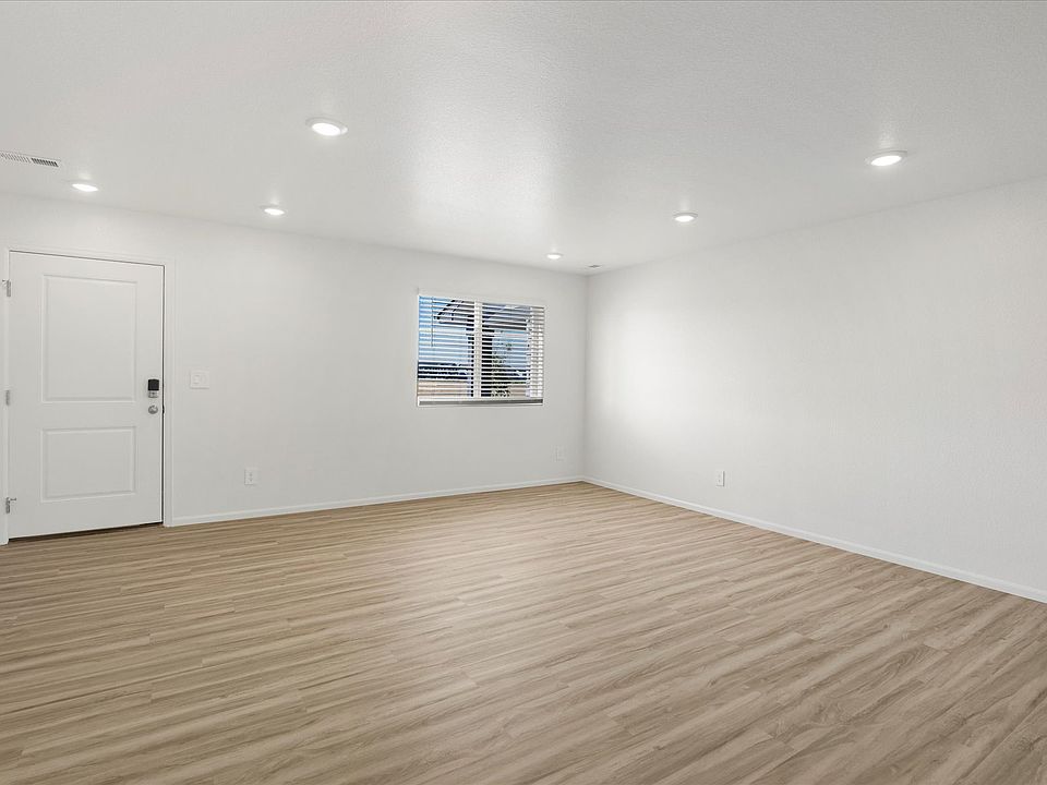 Welcome to the Steamboat floorplan.