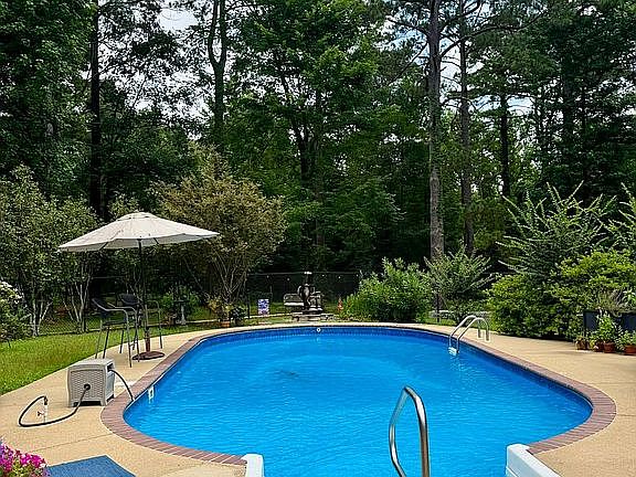 in ground pool