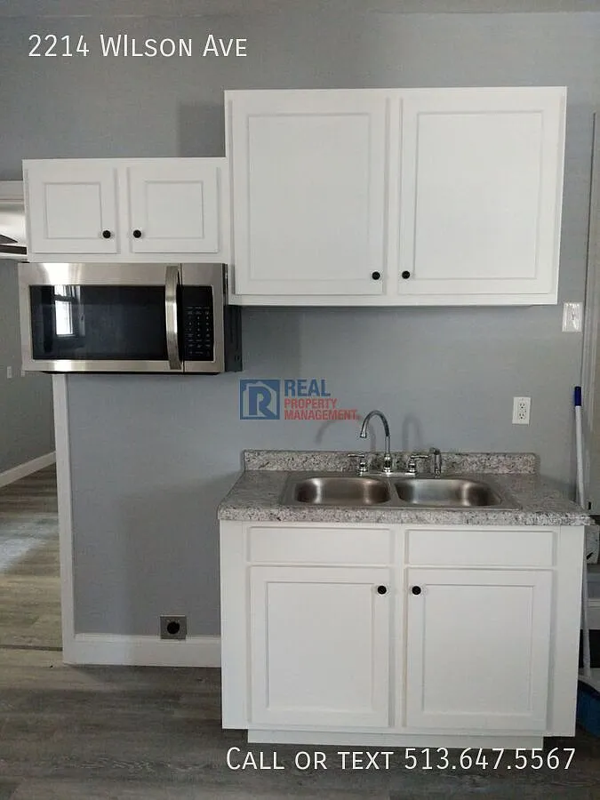 Updated 1 Br 1 Ba in Park Hill Neighborhood — Photo 3