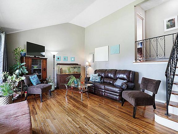 4th image of 4913 McAllister Ave