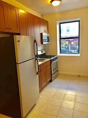 Rented by Silverstreet RE LLC | media 14