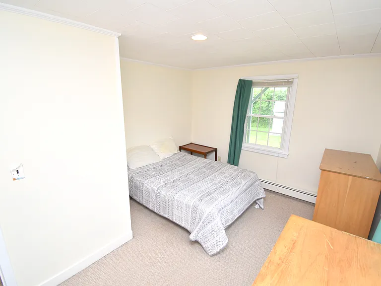 64 Hemlock Ave — Photo 25