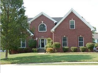 10423 Edgewater Rd, Louisville, KY 40223