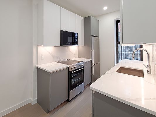 2nd image of 15 Wyckoff St #12B
