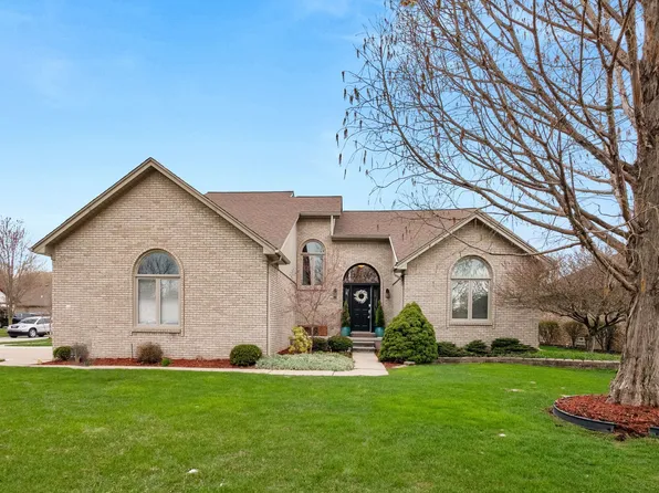 35423 Saint Clair Dr, New Baltimore, MI 48047