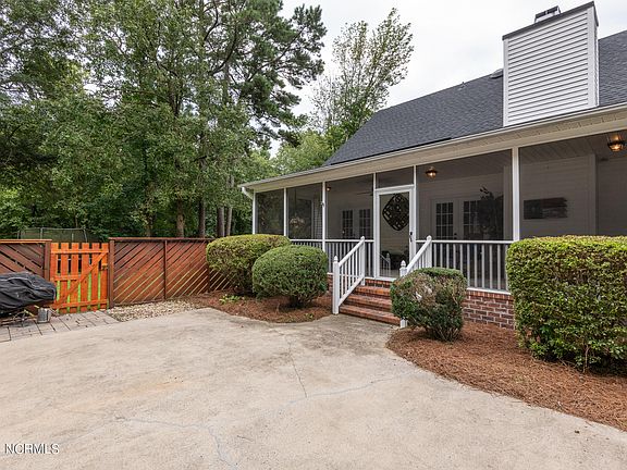 3rd image of 213 Beech Cove Drive