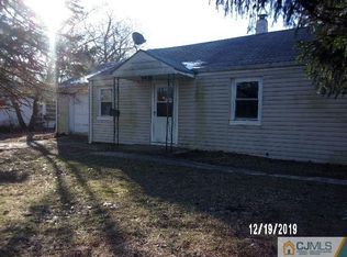 111 Snowhill St, Spotswood, NJ 08884