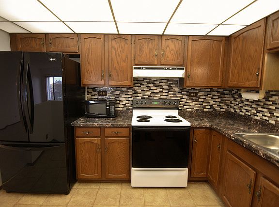 4th image of 375 Plum Creek Dr #4052