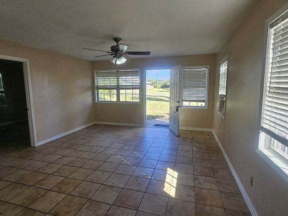 2nd image of 322 N 7th St