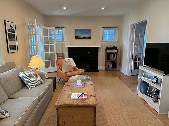 5th image of 2409 N Upton St