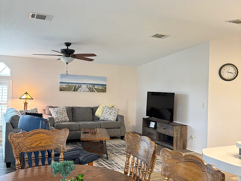 4347 SE Sweetwood Way — Photo 8
